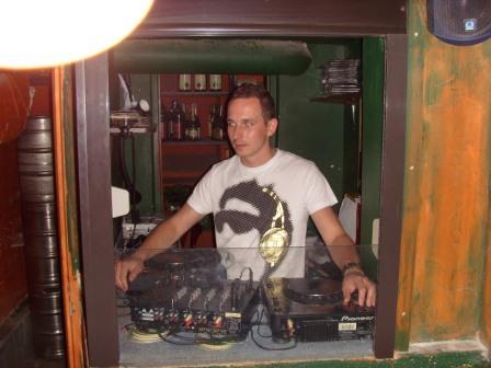 DJ.Neo- Imprezy okolicznosciowe djneo@wp.pl