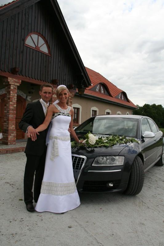 Suknia ślubna zdobiona aplikacją Swarovskiego, Nowy Tomyśl, wielkopolskie