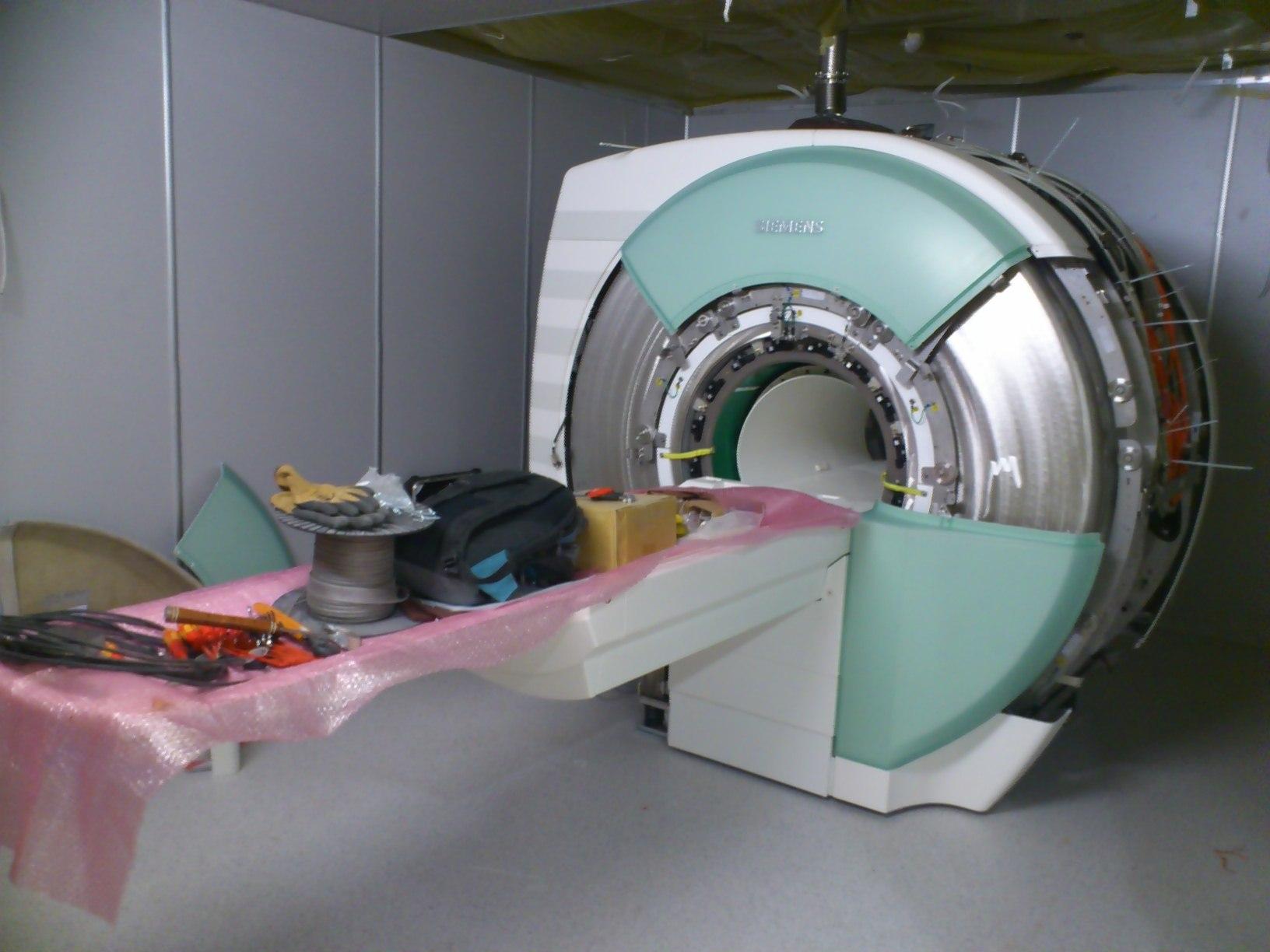 Zabudowa klatki rezonansu magnetycznego, Szpital Abramowicka