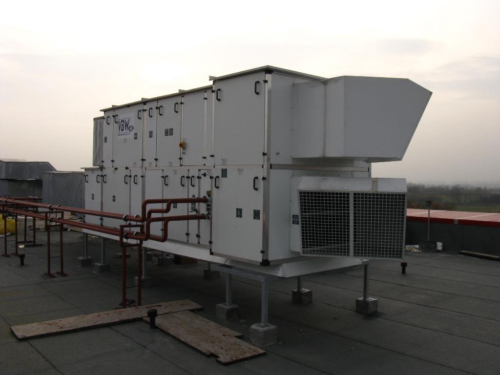 Instalacja wentylacji 2 centrale o wydajności 18000 m3/h