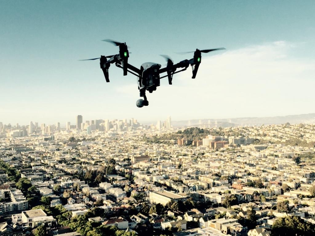 Filmowanie z powietrza i ziemi, zdjęcia z drona