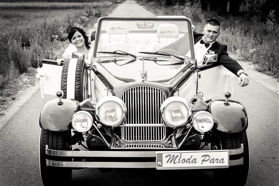 Luksusowe samochody do ślubu Zabytkowy kabriolet na wesele RETRO auta