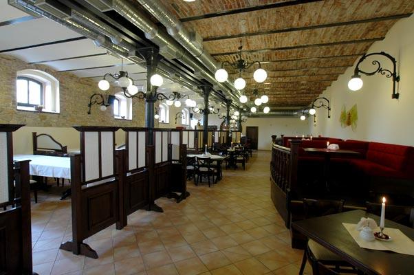 Restauracja, bilard, pub, pokoje gościnne, sklep, Strzelce Opolskie, opolskie