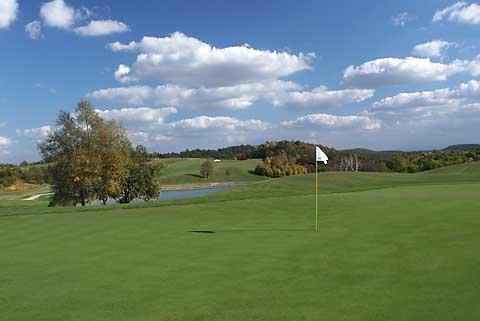 Zapraszamy do gry w golfa w Krakow Valley Golf , Krzeszowice, małopolskie