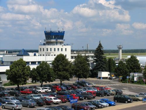 Zaparkuj i leć z Katowic, Ożarowice, śląskie