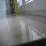 Parapet wewnętrzny z konglomeratu Botticino