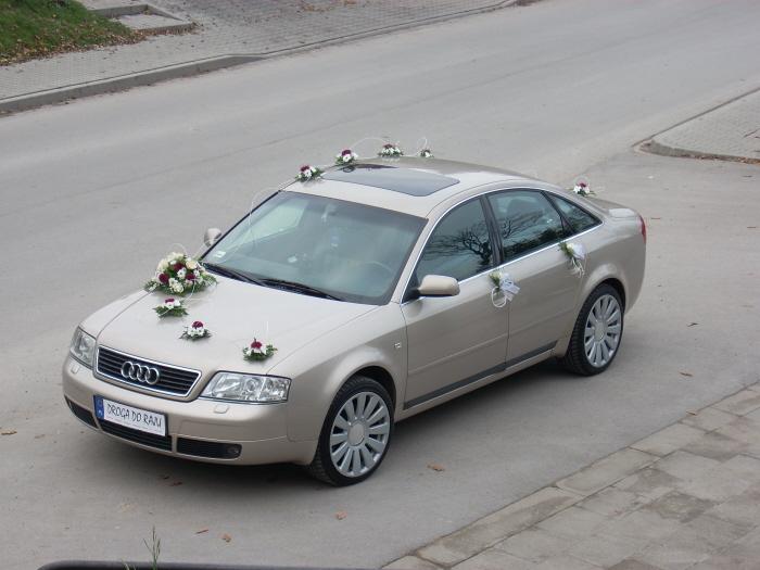 Piękne Audi w złotym kolorze, Kraków i okolice, małopolskie