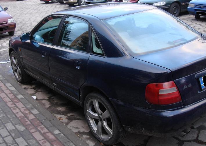 Audi A4 1.8T 96r.  możliwa zamiana na motor , małopolskie