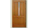Solidne drzwi drewniane z montażem