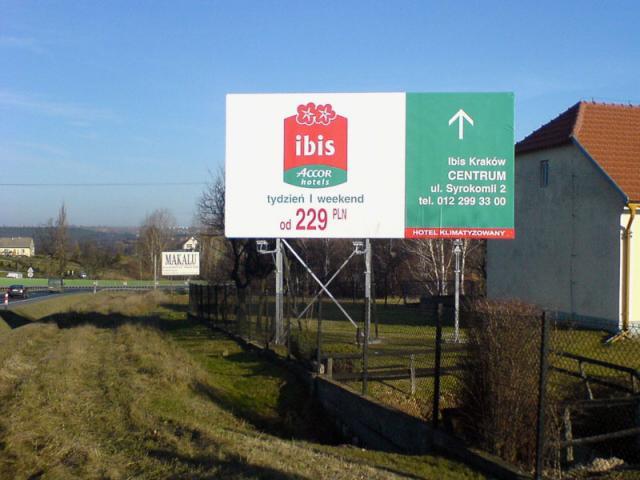 Tablica wielkoformatowa 8,0 x 4,0m / grafika napinana - elestyczne lico