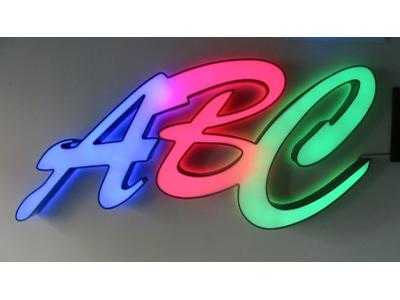 Litery świetlne ABC podświetlane diodami super flux LED - kliknij, aby powiększyć