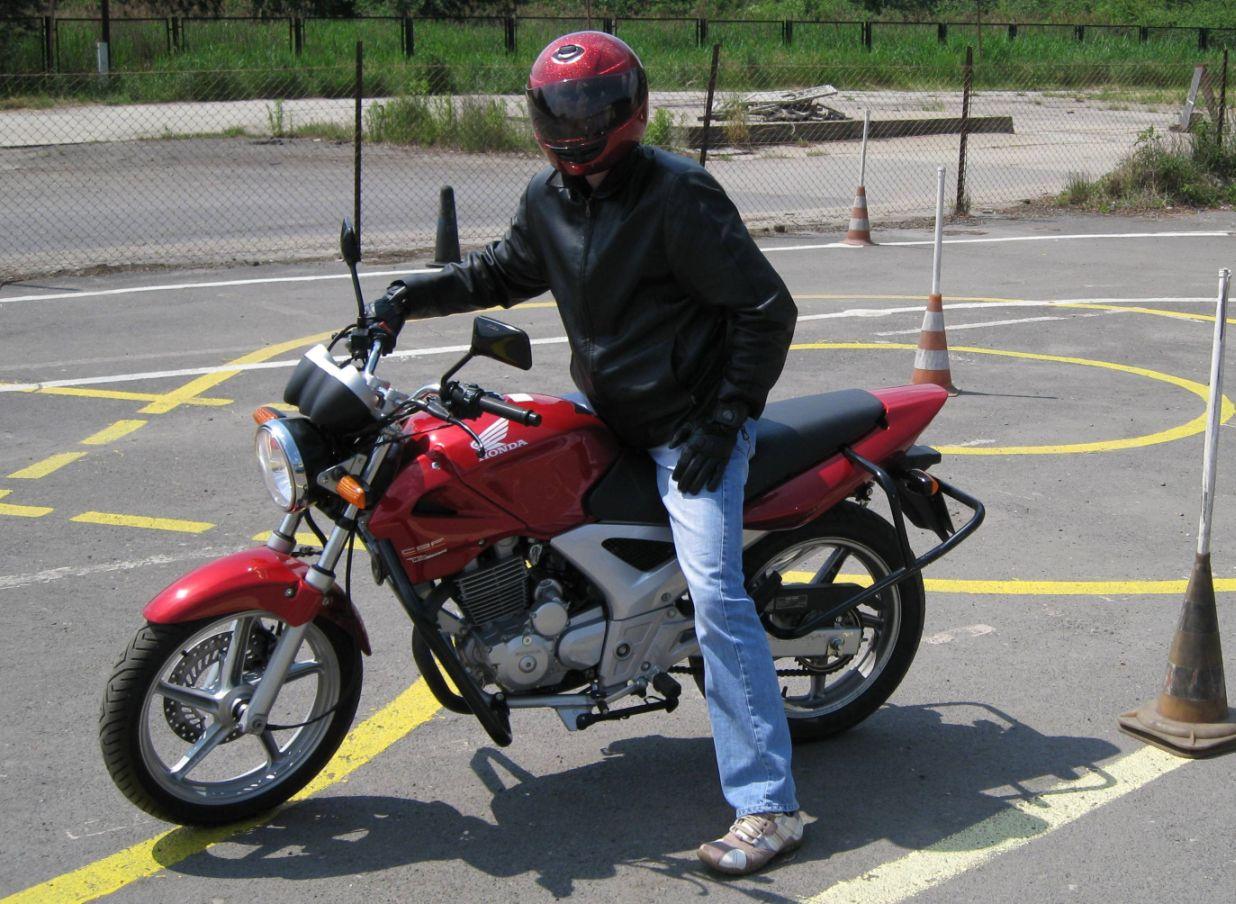 kat. A - Honda CBF 250