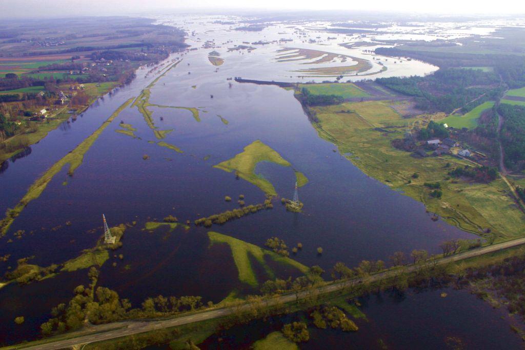 Lot nad Biebrzą