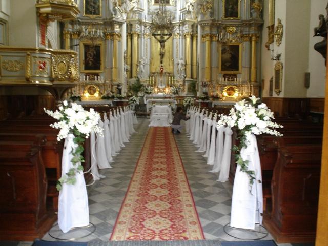 Kościół - Św. Krzyża (Studencki) - Dekoracja tiulowa