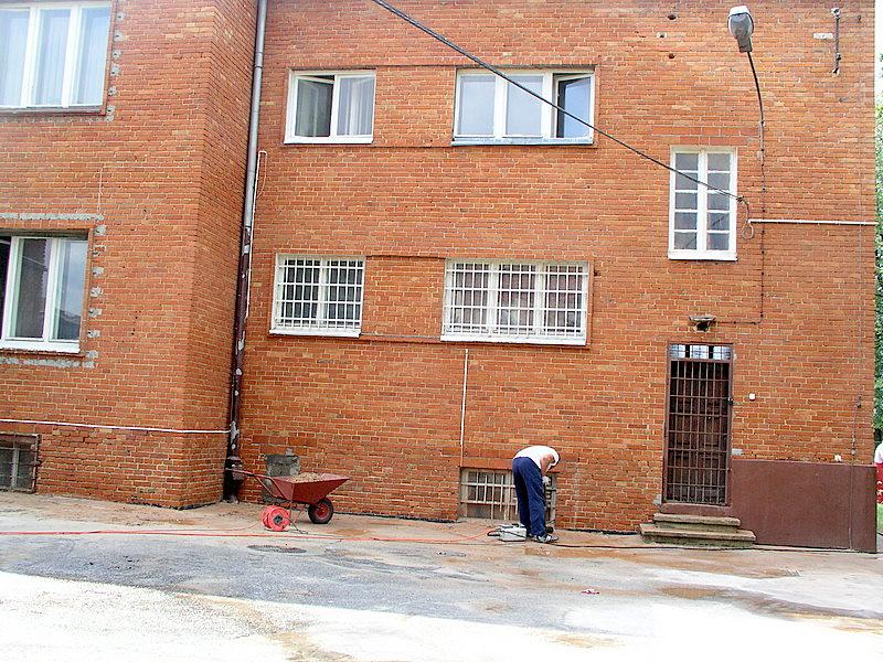 Oczyszczanie ścian budynków konstrukcji kamienia, Warszawa, mazowieckie