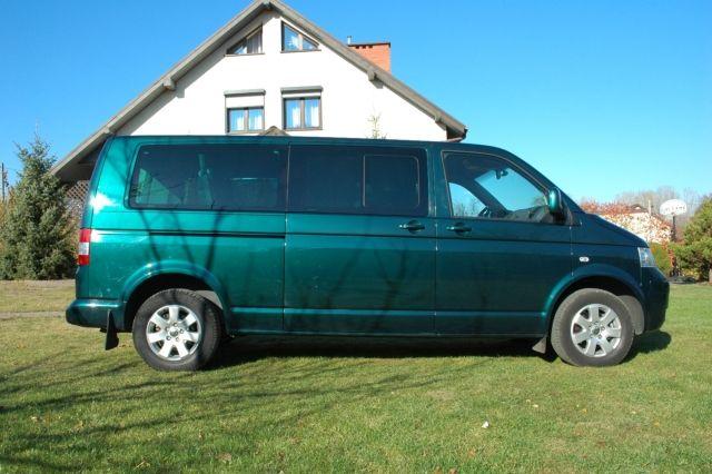 VW Caravelle 2009