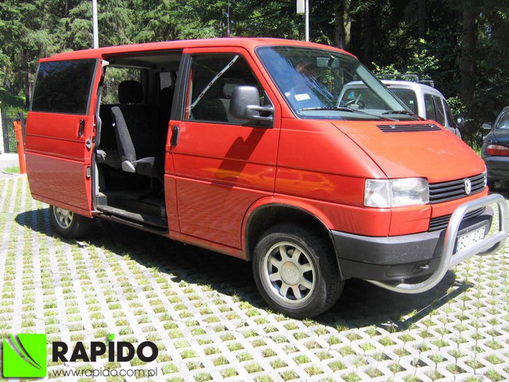 05_ Volskwagen Caravelle T4 4x4 miejsc 8 plus 1