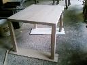 stół z litego drewna dębowego lakierowany
