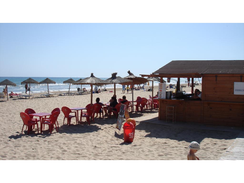 Plaże na Costa Blanca. Fotografia robiona pod koniec października.