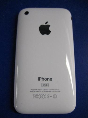 Apple iPhone 3G S 16GB Unlocked