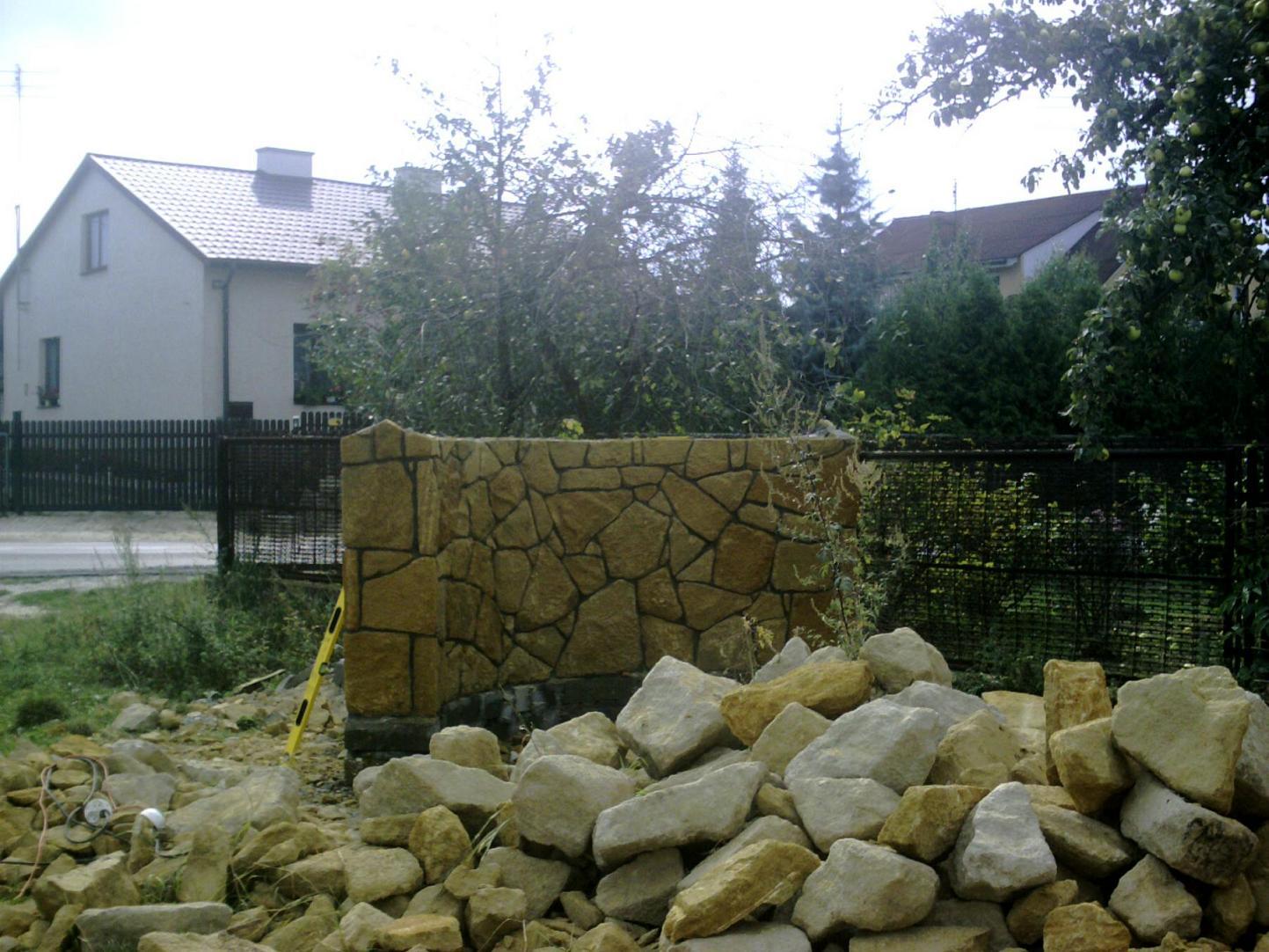 Kamieniarka-ogrodzenie z kamienia,kominki,elewacje