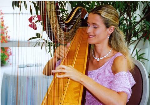 Harfa oprawa muzyczna ślubów, imprez, wernisaży
