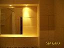 Łazienka: moznaż lustra, zabudowa z GK (schowne rury) glazura i terakota, założone halogeny