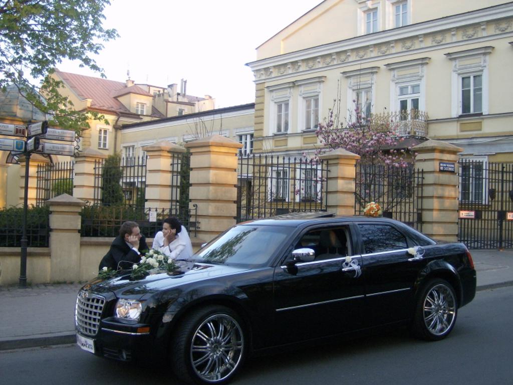 Chrysler 300C do ślubu; Kraków i okolice, małopolskie