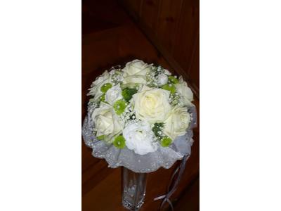 Zdjęcie nr 1 Wiązanka ślubna z białej róży - kliknij, aby powiększyć