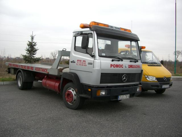 Mercedes-Benz 1120