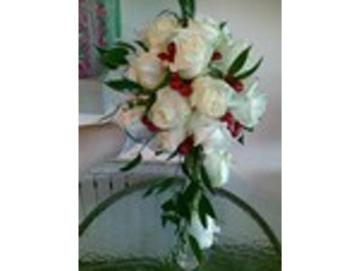 Biała róża 250 zł - kliknij, aby powiększyć