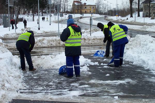 ODŚNIEZANIE DACHÓW<PARKINGÓW<DOJAZDÓW, Wrocław, dolnośląskie