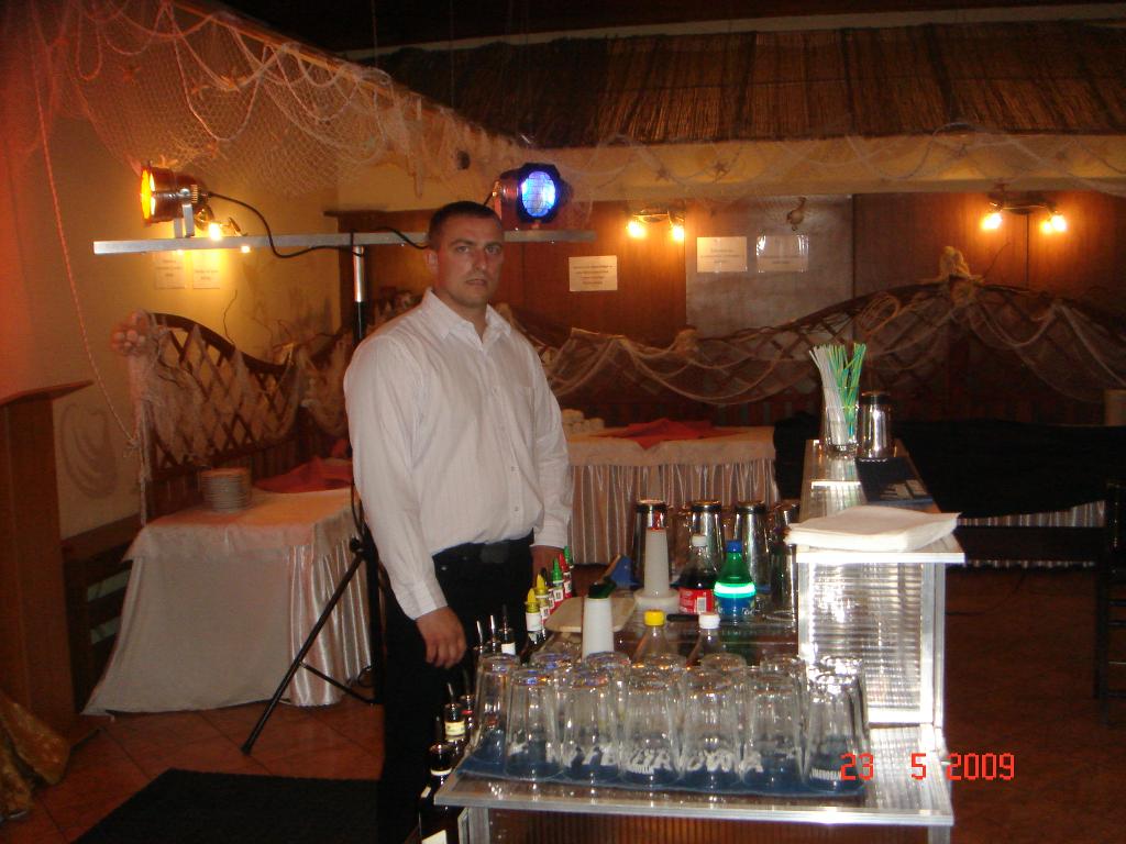 Pokazy barmańskie ,barman na weselu 