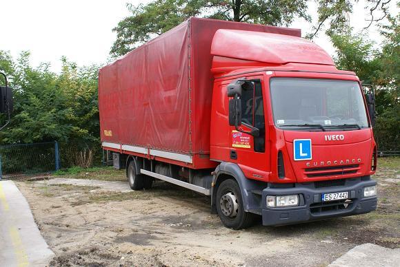 IVECO eurocargo (taki jak na egzaminie państwowym).