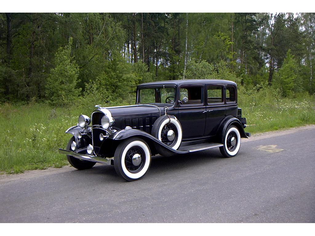 OLDSMOBIL 1932r