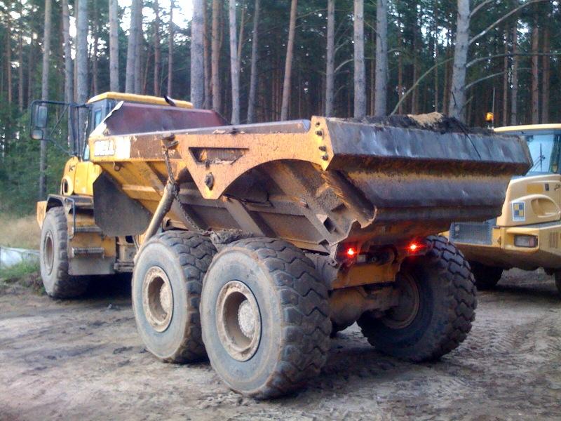 Wynajmę koparkę Komatsu PC 450 i wozidło Bell