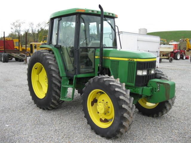 Ciągnik John Deere 6310