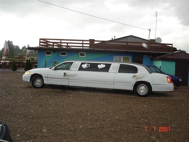 LINCOLN TOWN CAR 8,7m