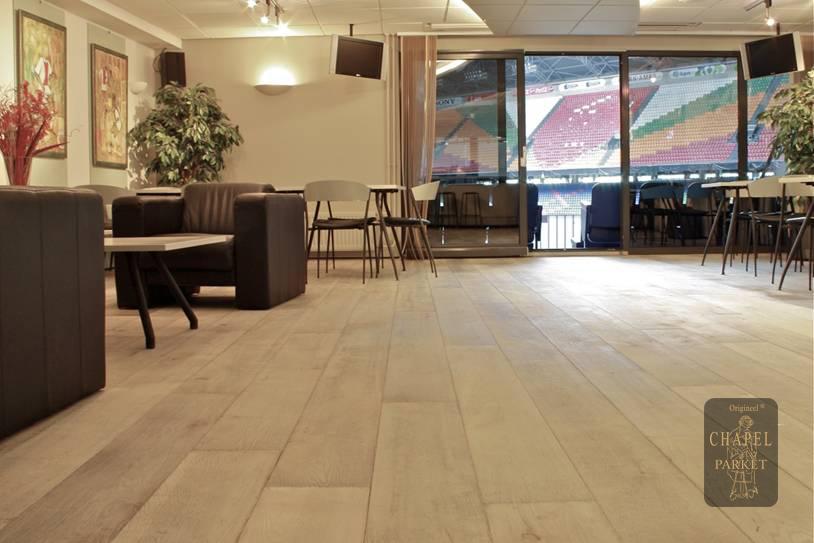 Kolekcja Middle Age Floor, kolor Bleached Transparent - stadion Arena AJAX Amsterdam