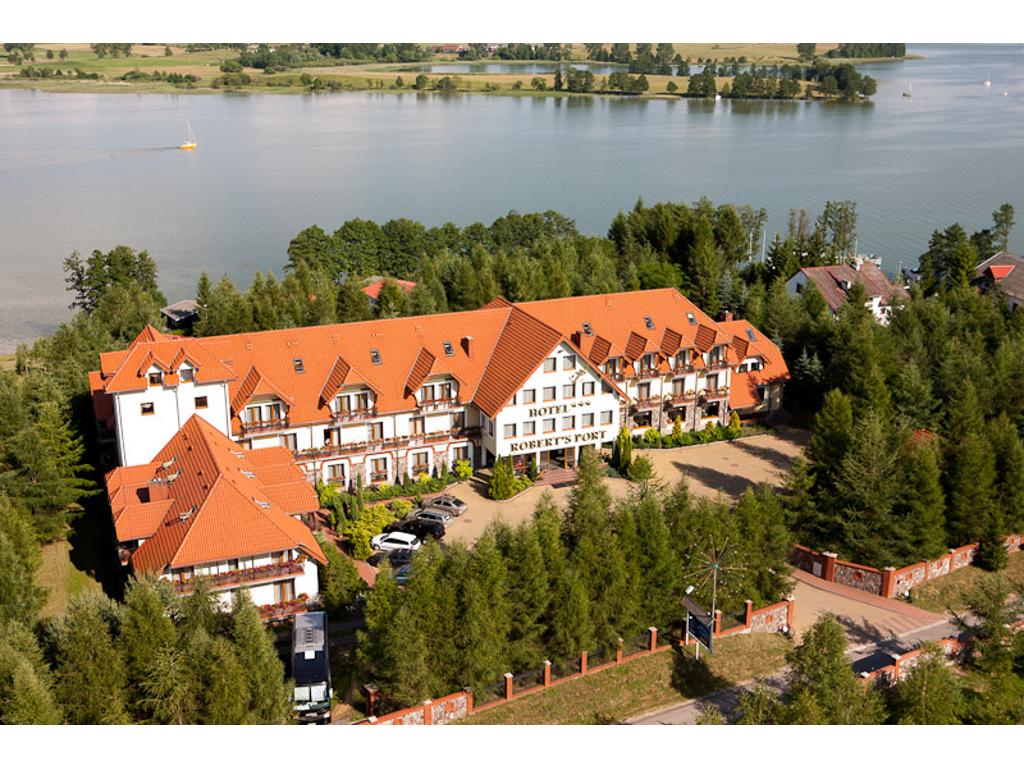 Hotel Robert"s Port - malowniczo położony nad brzegiem Jeziora Tałty