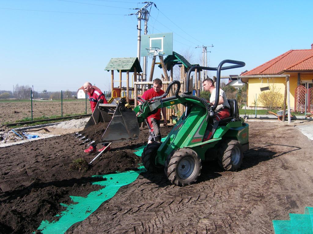 PRACE ZIEMNE, NIWELACJA, MINIŁADOWARKA, KOPARKA., Wrocław, Oleśnica, Oława, Syców, JelczLaskowice, dolnośląskie