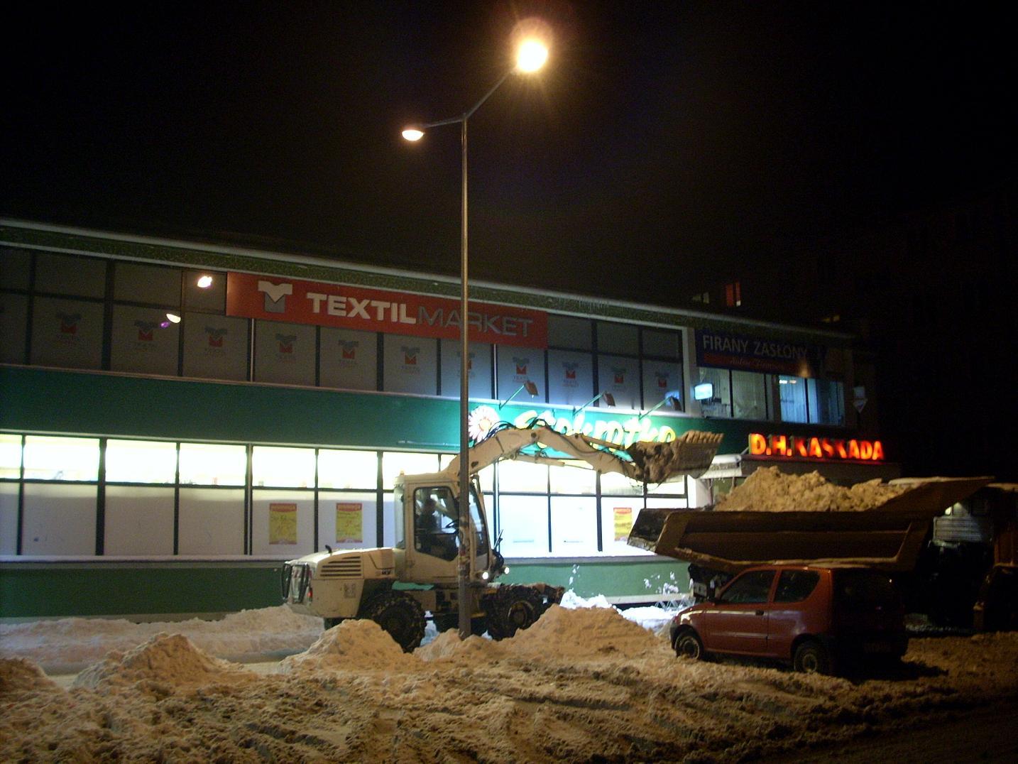 Odśnieżanie dachów, parkingów Sandomierz, Stalowa Wola, podkarpackie