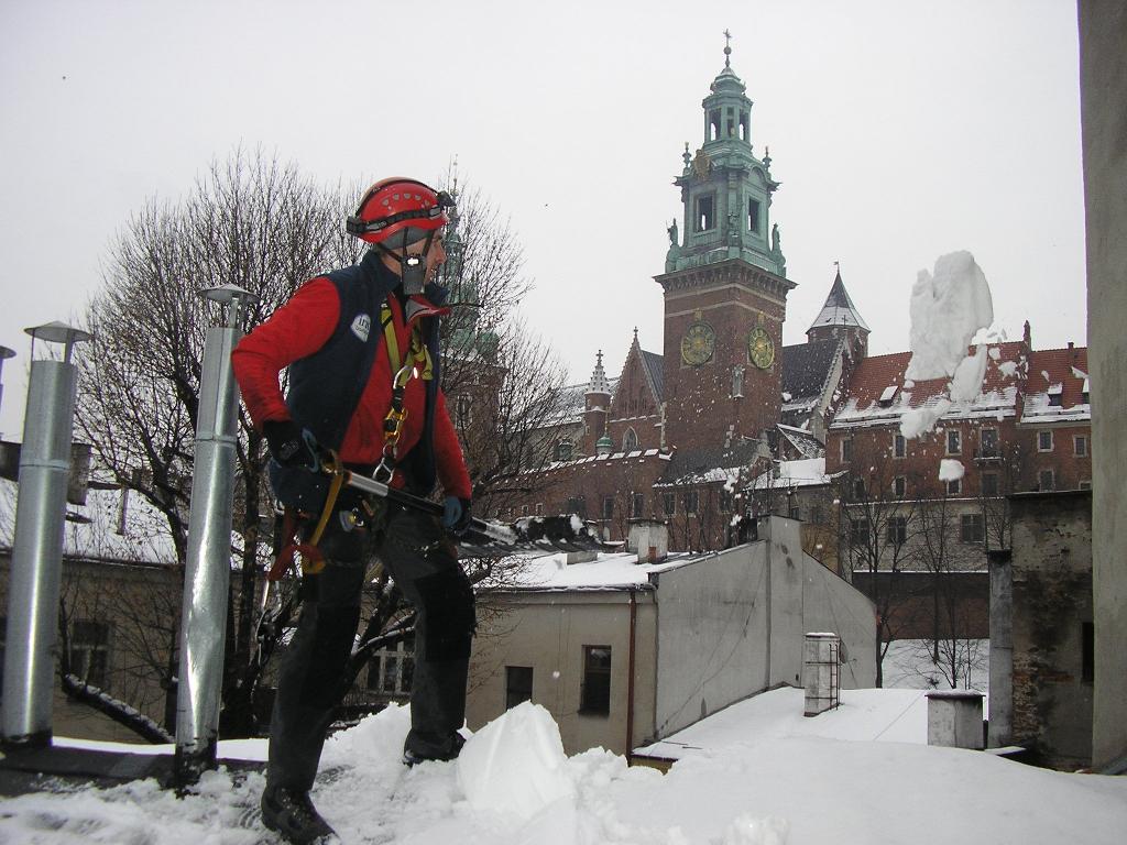 Usuwanie sopli Kraków, sople lód, kamienice. , małopolskie