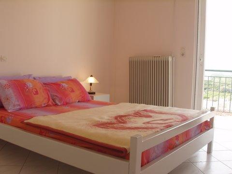 Apartament Lemoni, sypialnia