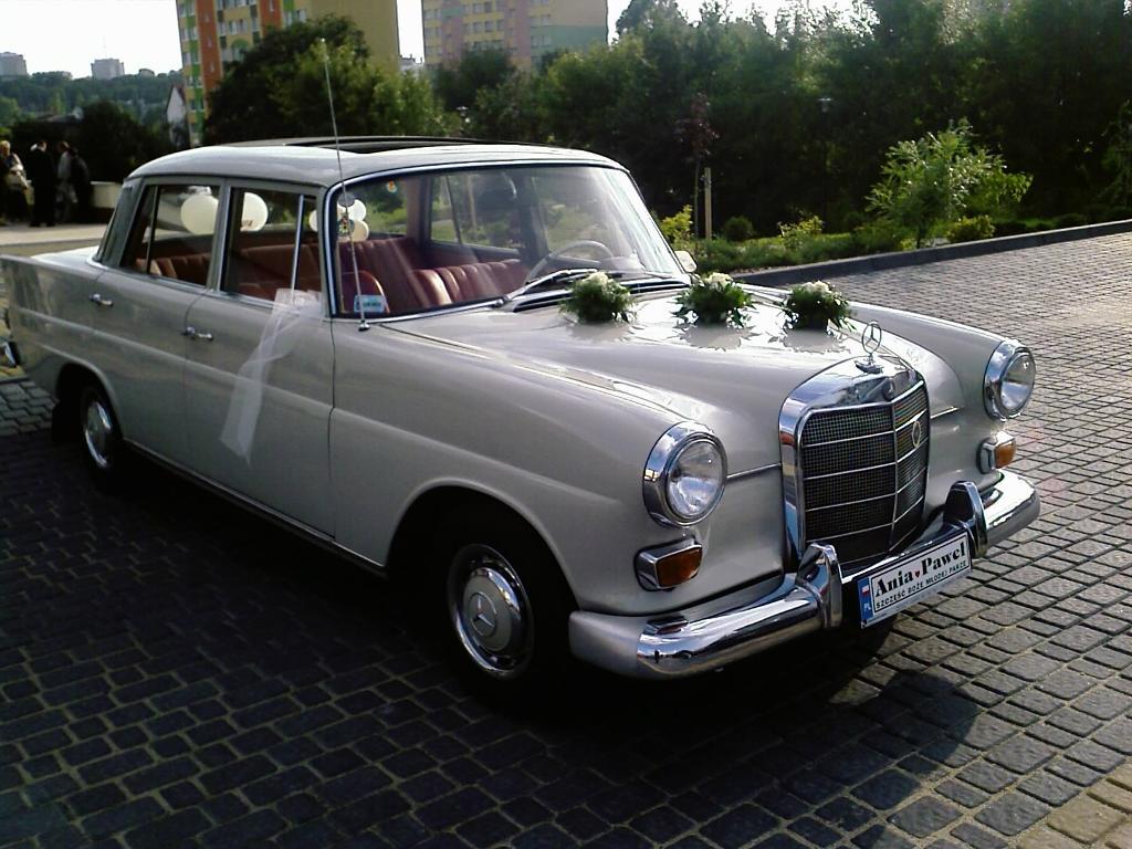 Mercedes w110