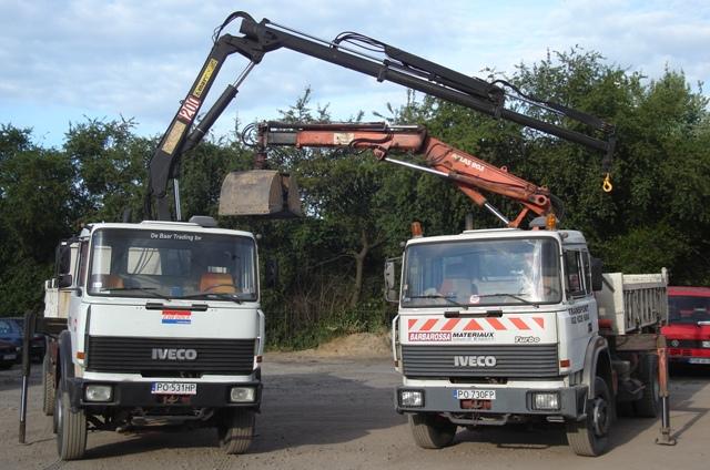 Oto sprzęt ,którym dysponujemy -dwa samochody marki IVECO