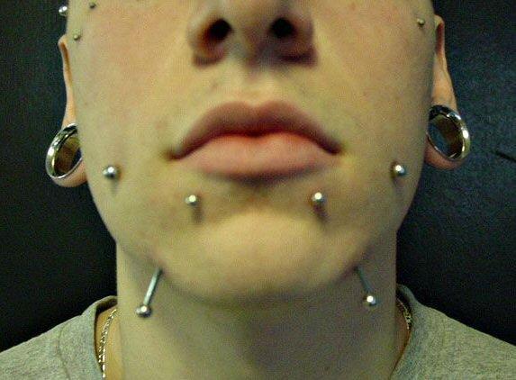 PIERCING PRZEKŁUWANIE ZAKŁADANIE KOLCZYKÓW , Piła, wielkopolskie