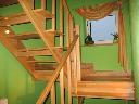 Wykonawstwo i montaż schodów drewnianych