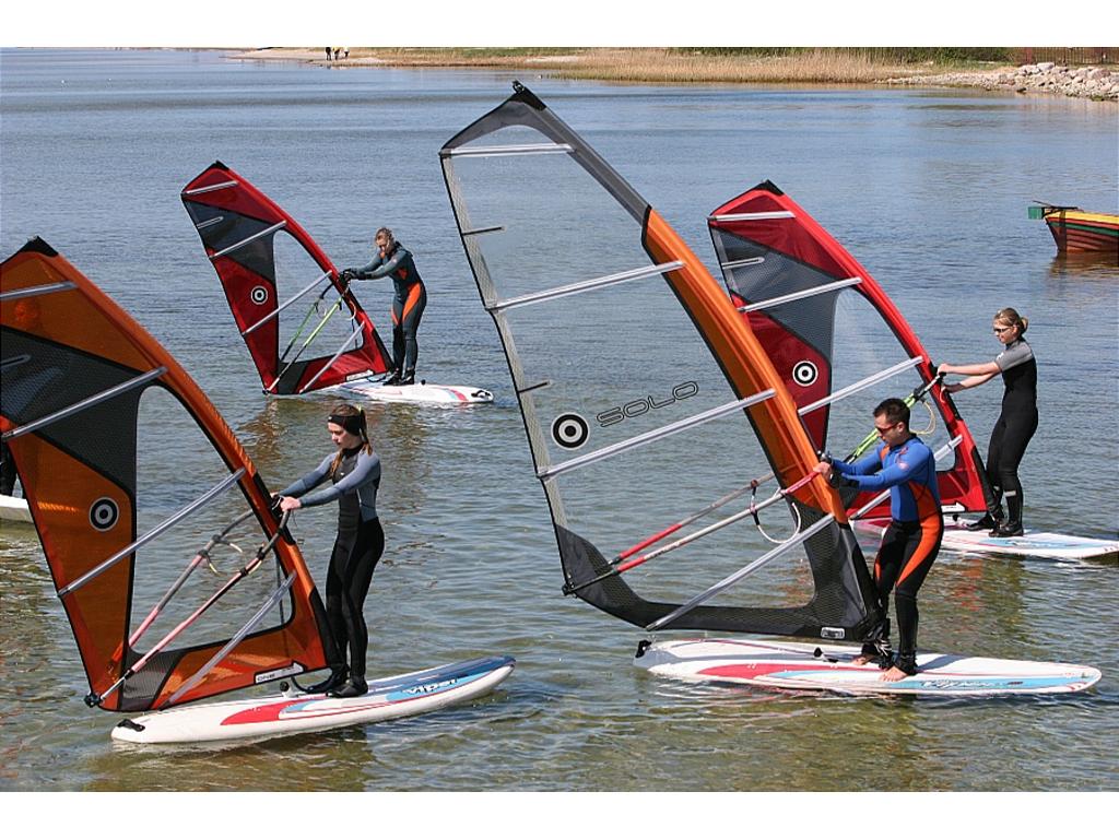 Szkoła Windsurfingu FUN SURF, Chałupy, pomorskie