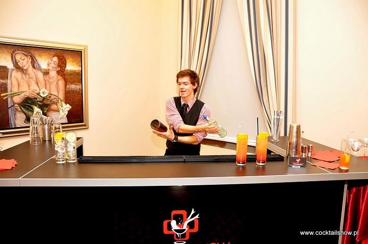 Obsluga barmanska, barman, wesele, bankiet, pokaz 